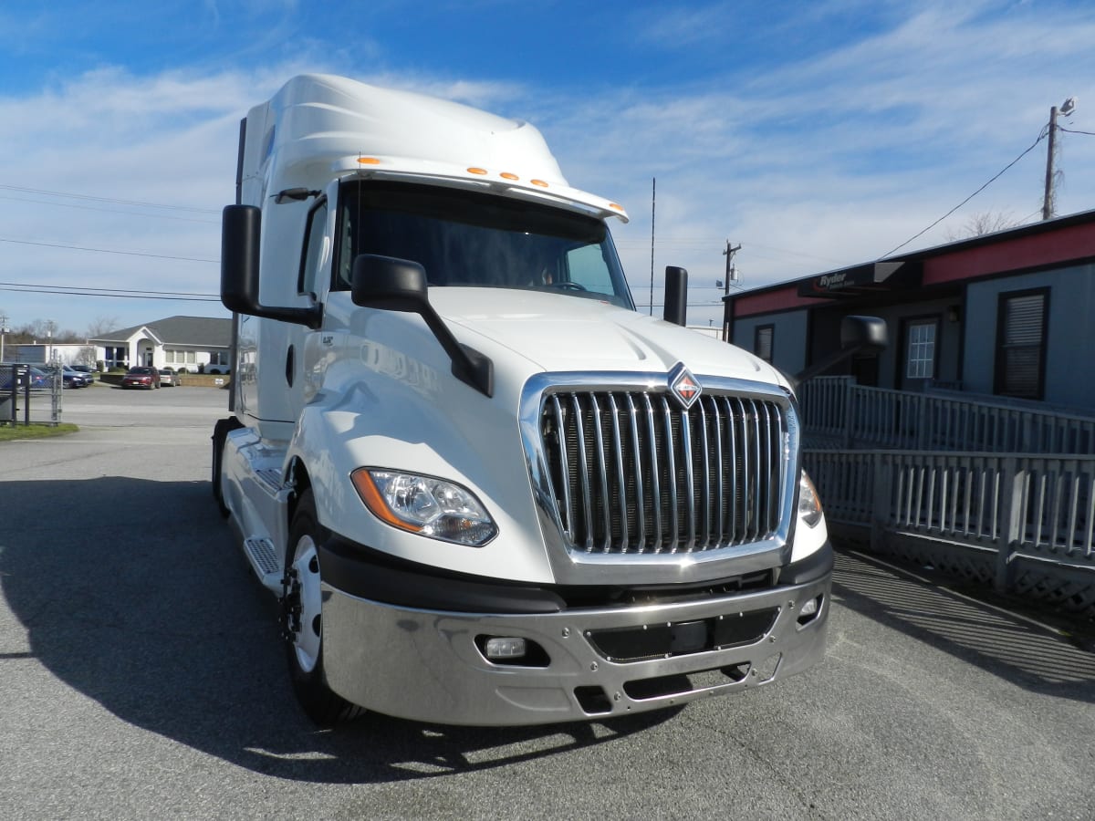 2019 Navistar International LT625 SLPR CAB 898727