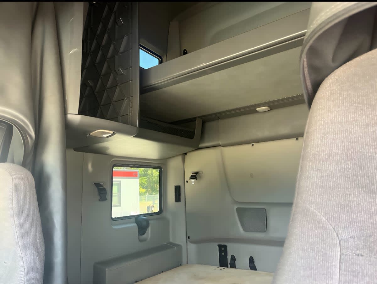 2019 Navistar International LT625 SLPR CAB 898823