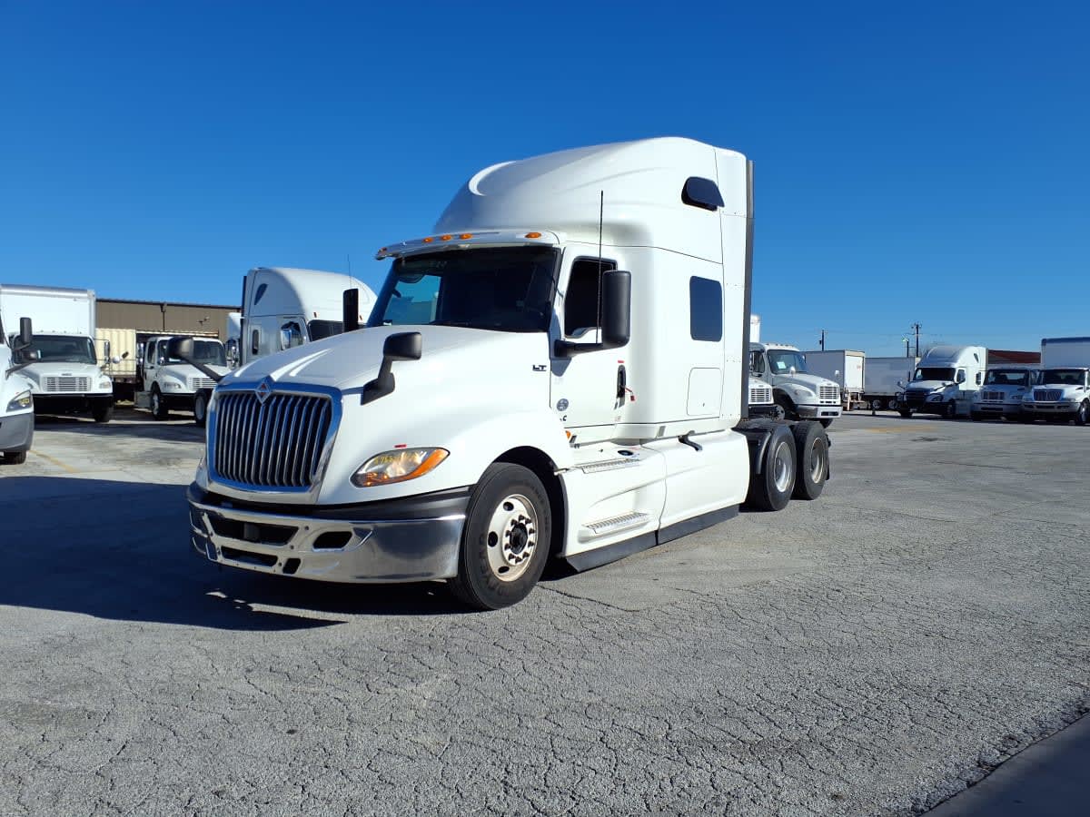 2019 NAVISTAR INTERNATIONAL LT625 SLPR CAB 898825
