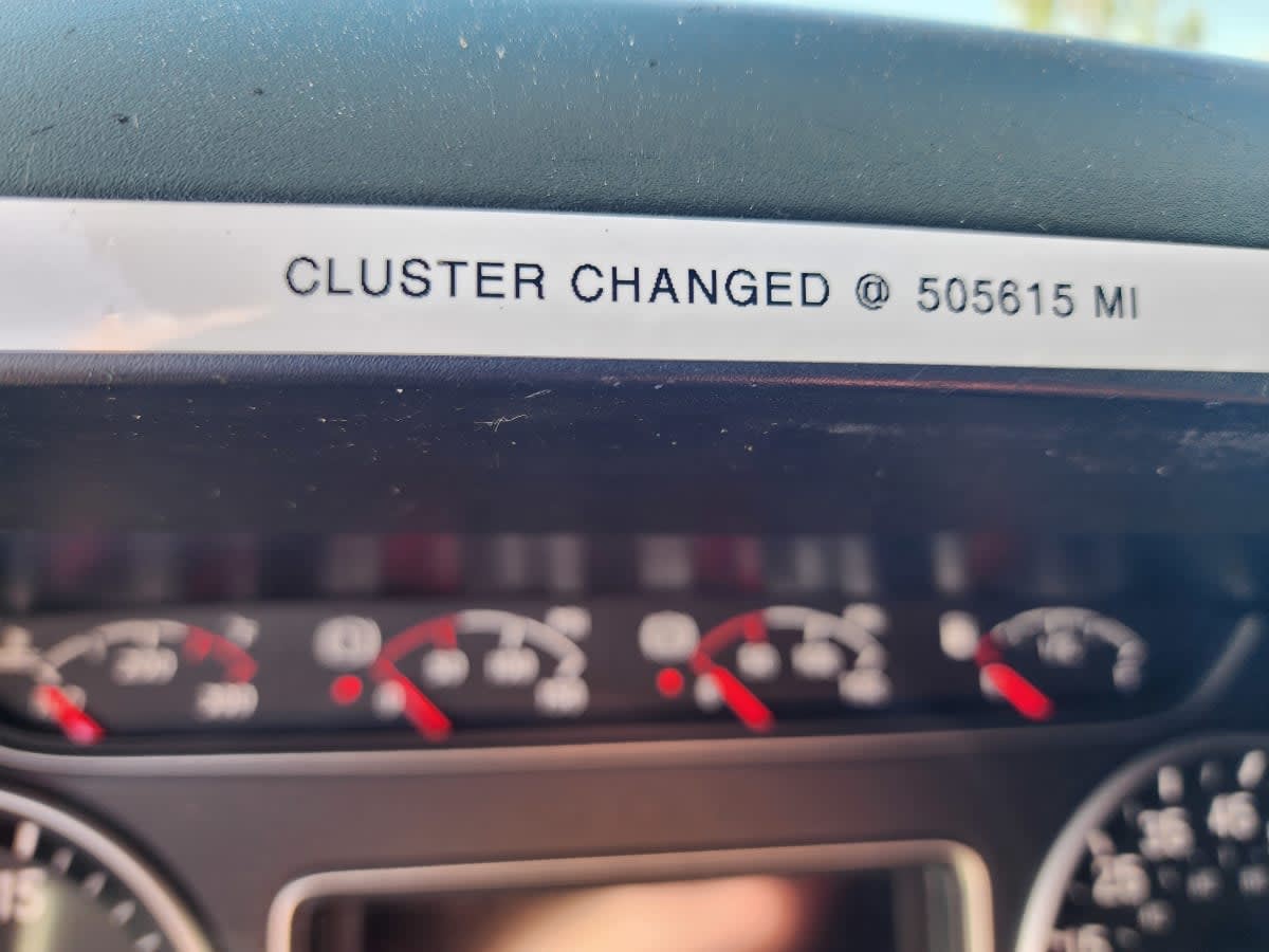 2019 International - image 10