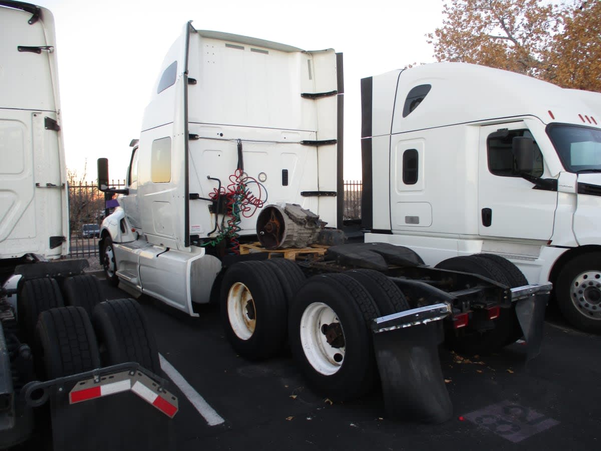 2019 International - image 6