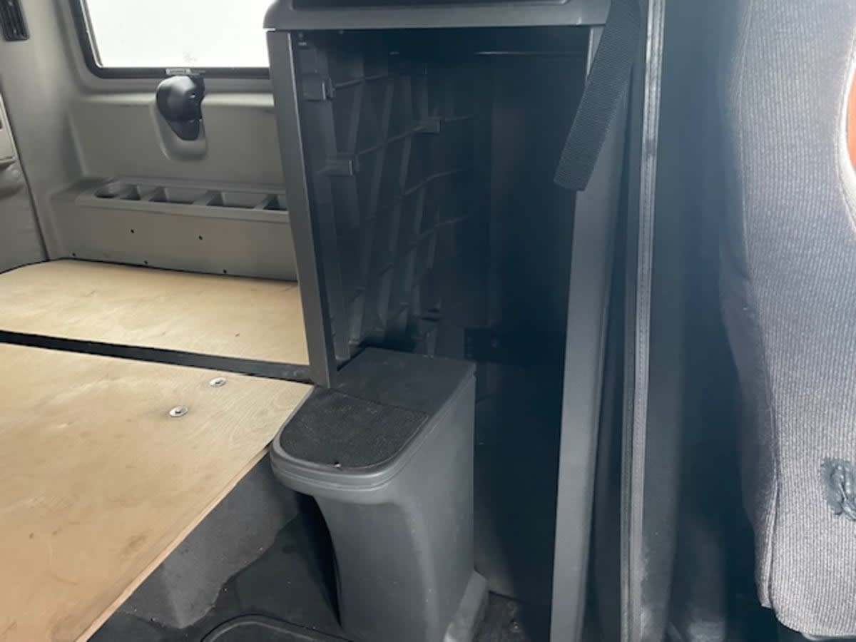 2019 International - image 15