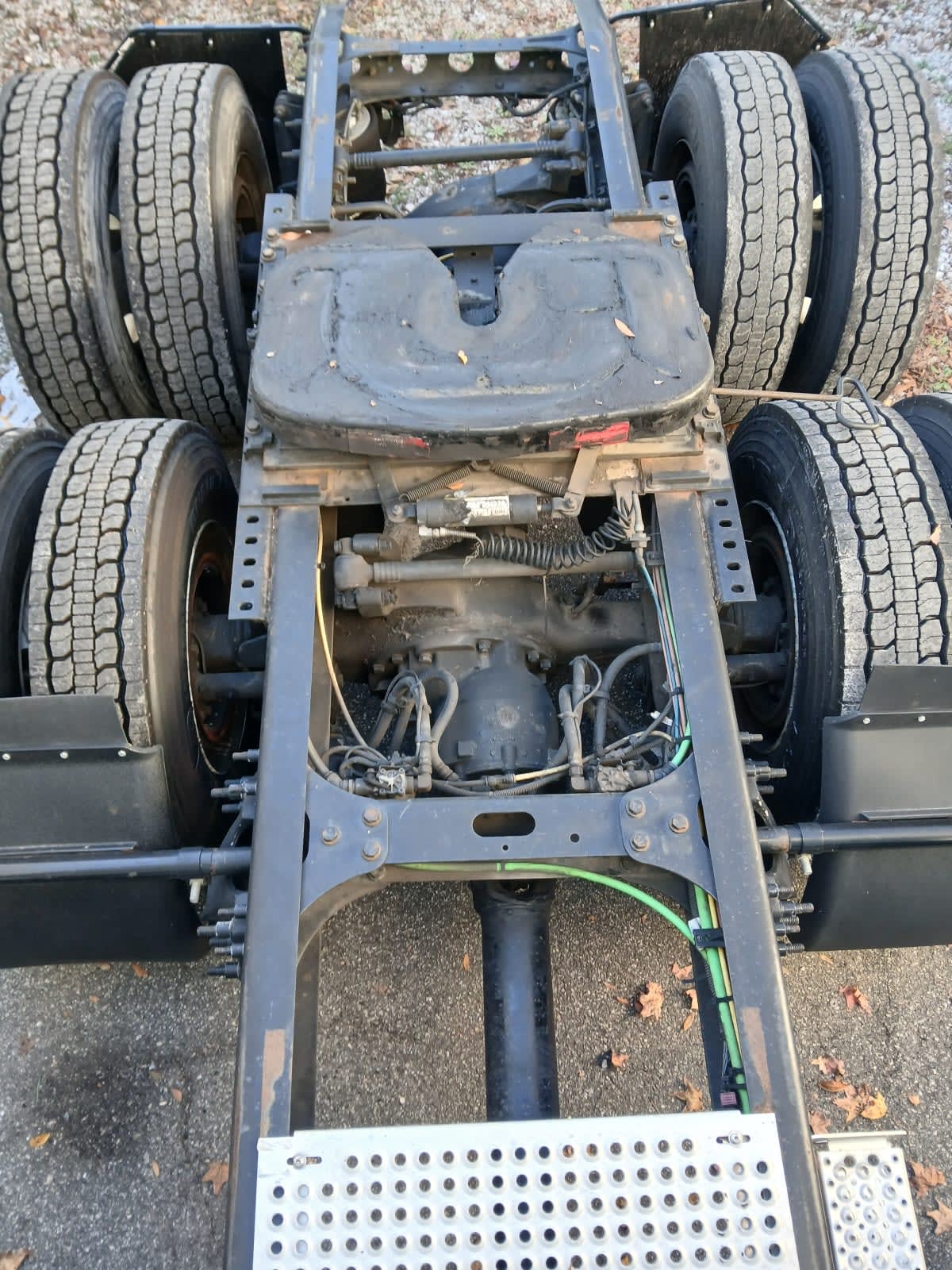 2019 International - image 11