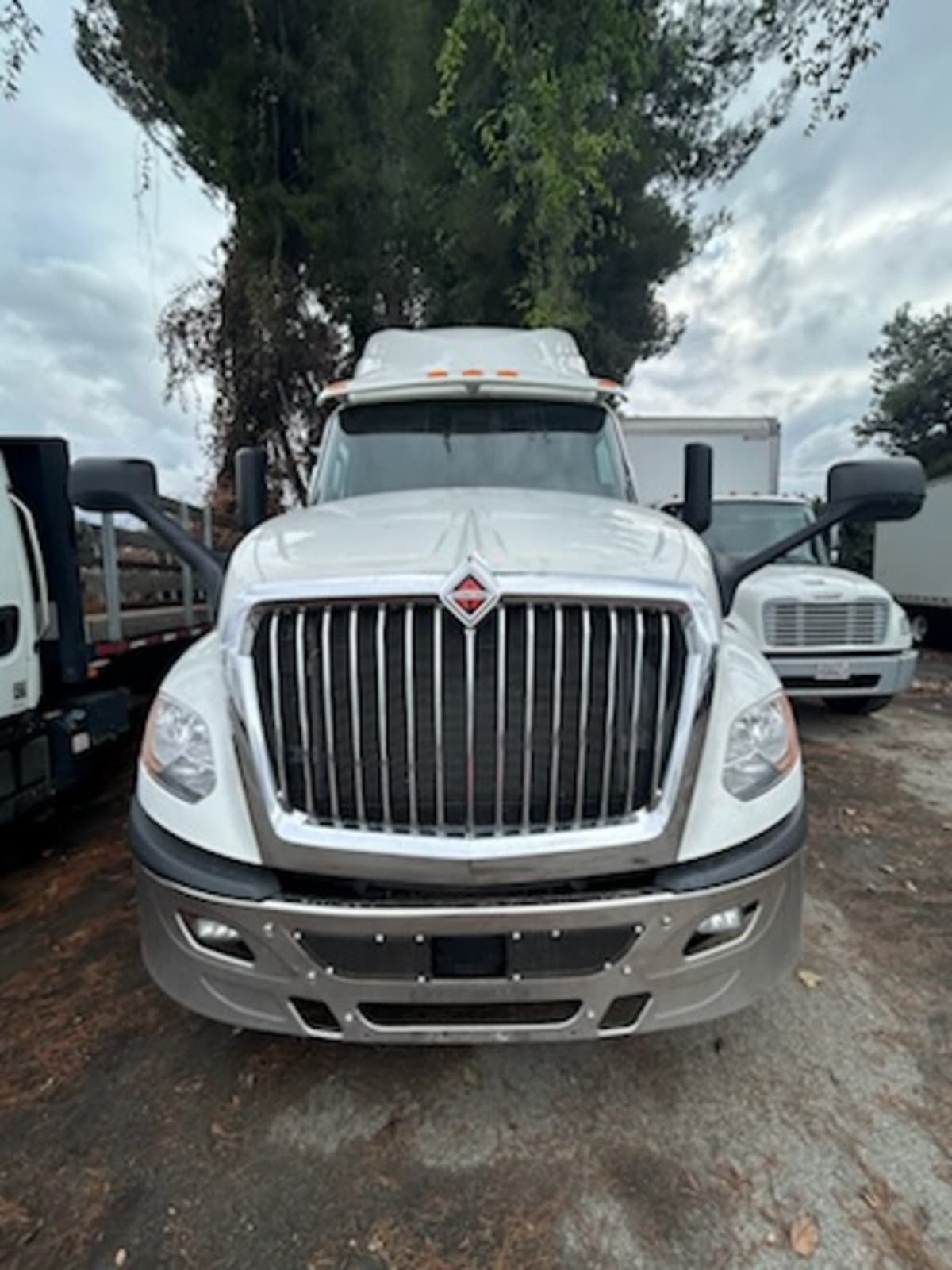 2019 Navistar International LT625 SLPR CAB 899022