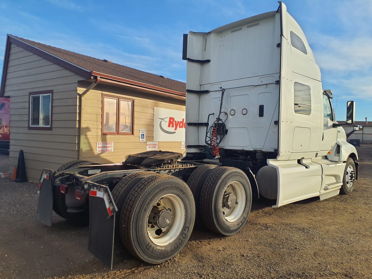 2019 Navistar International LT625 SLPR CAB 899044