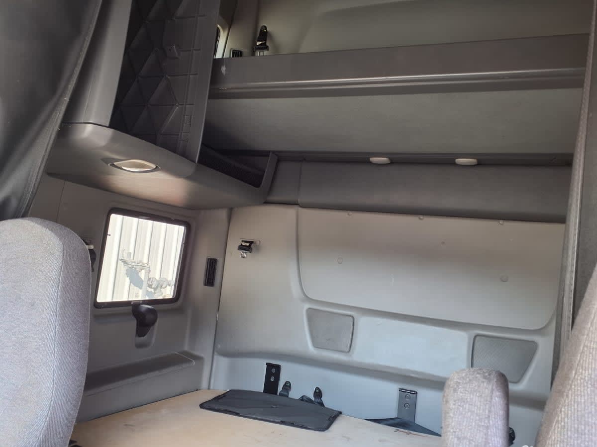 2019 Navistar International LT625 SLPR CAB 899091