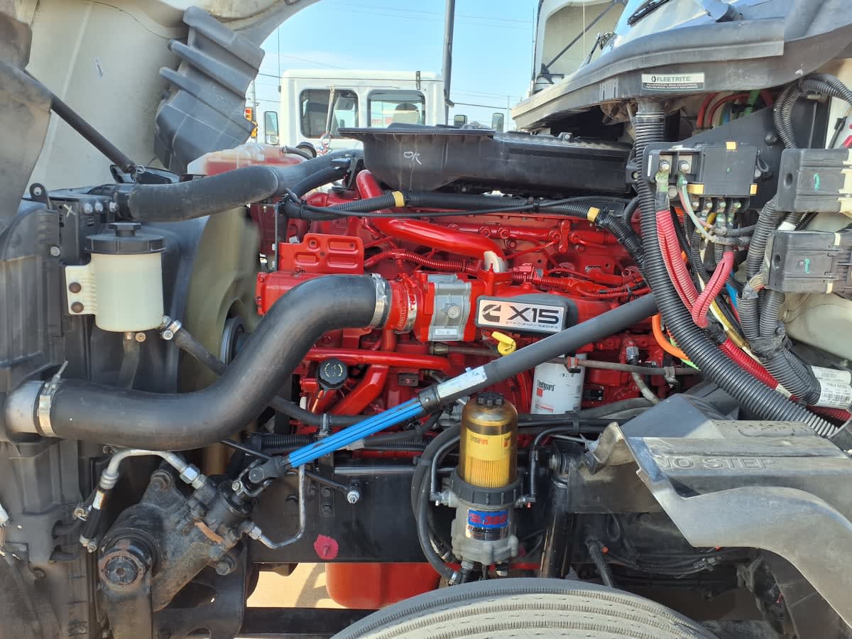 2019 Navistar International LT625 SLPR CAB 899100