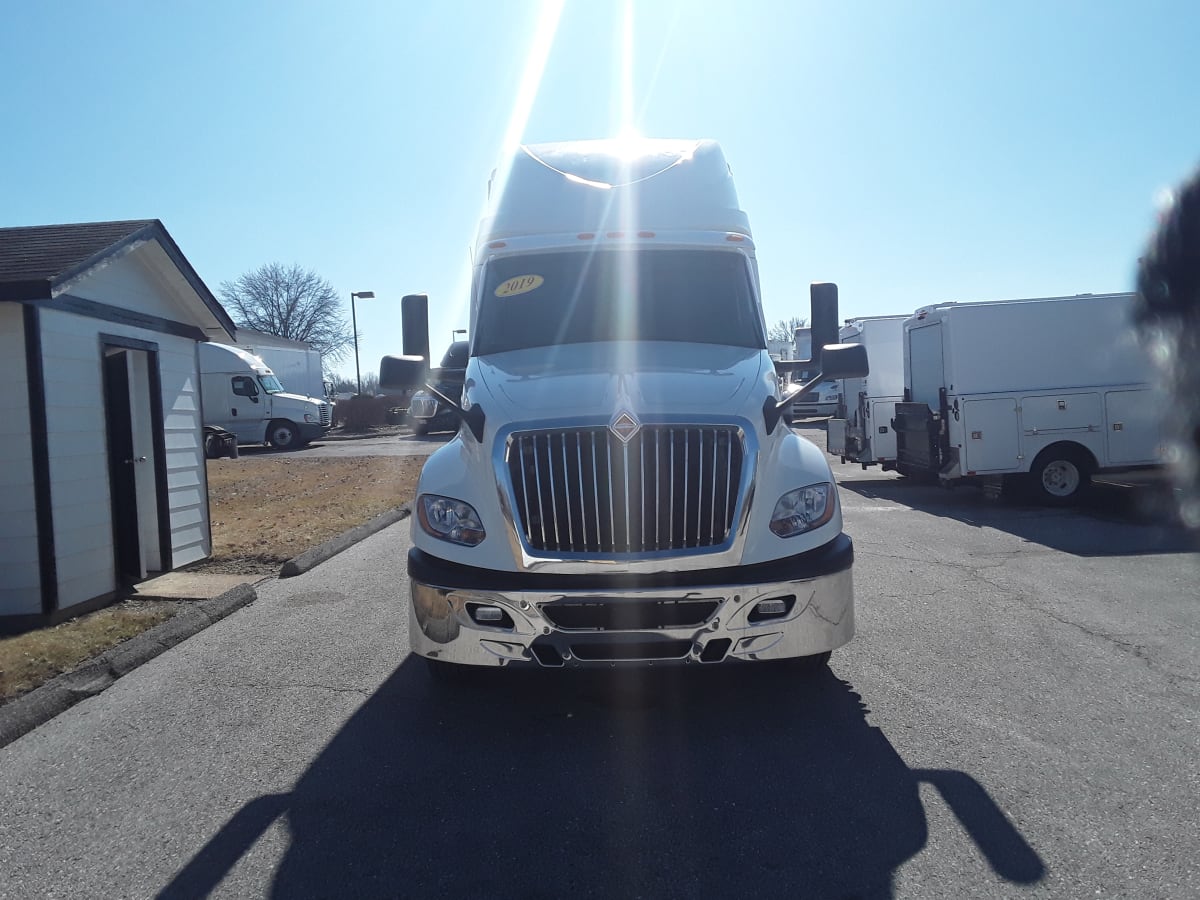 2019 Navistar International LT625 SLPR CAB 899132