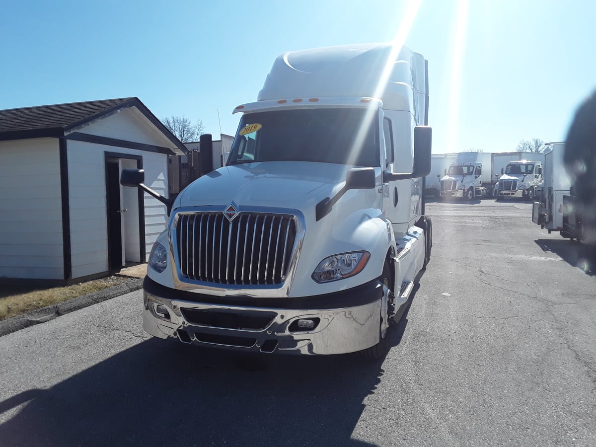 2019 Navistar International LT625 SLPR CAB 899132