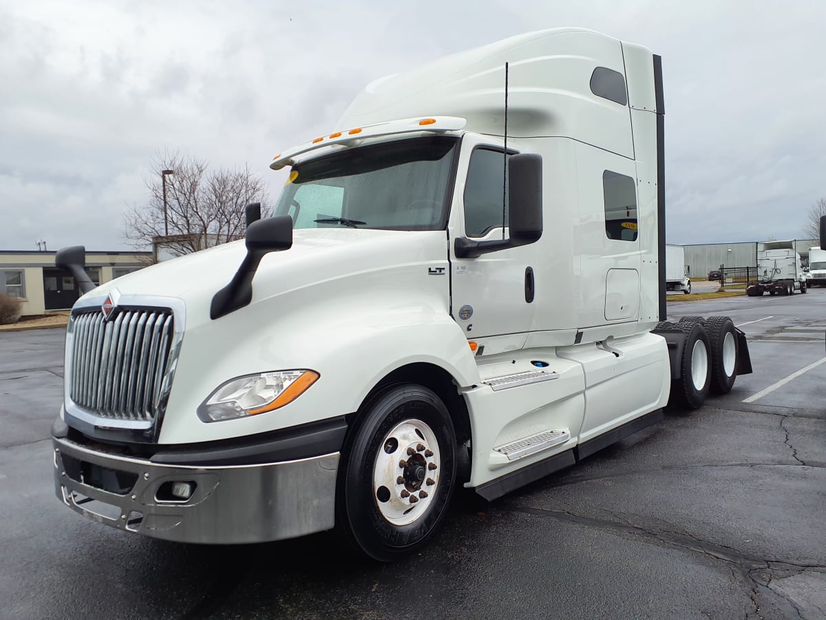 2019 Navistar International LT625 SLPR CAB 899186