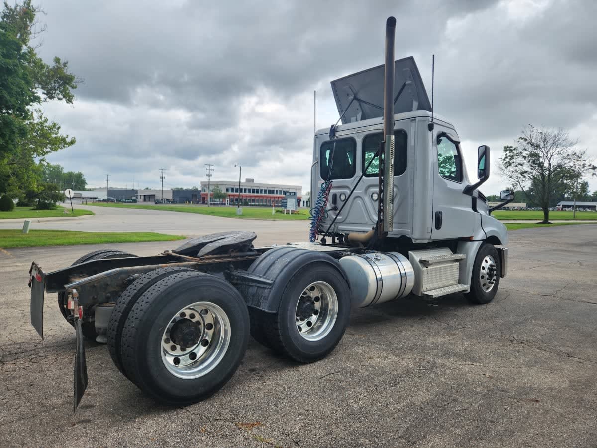 2020 Freightliner/Mercedes NEW CASCADIA PX12664 899209