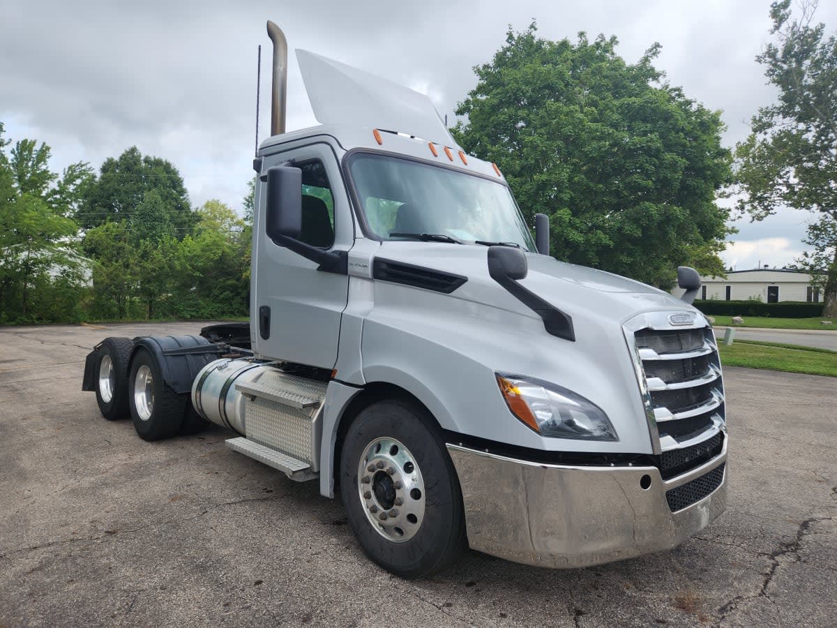 2020 Freightliner/Mercedes NEW CASCADIA PX12664 899209