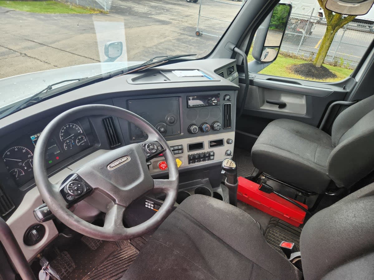 2020 Freightliner/Mercedes NEW CASCADIA PX12664 899209