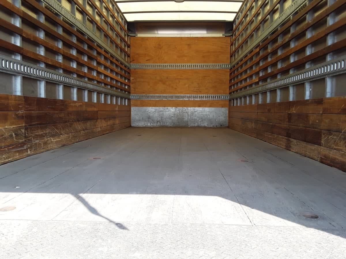 2020 Freightliner M2 106 899217