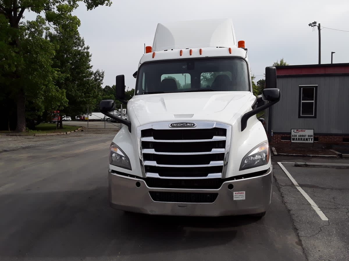 2020 Freightliner - image 2