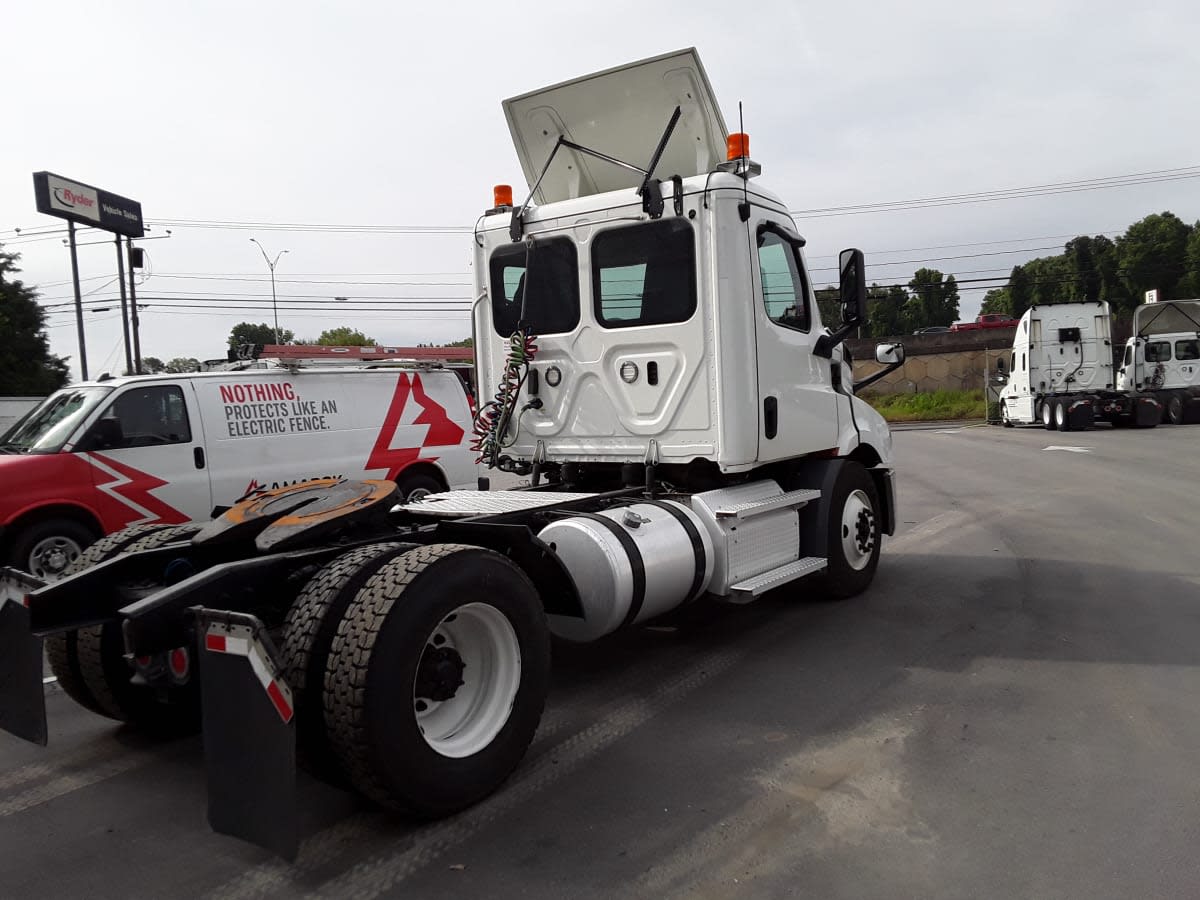 2020 Freightliner - image 7