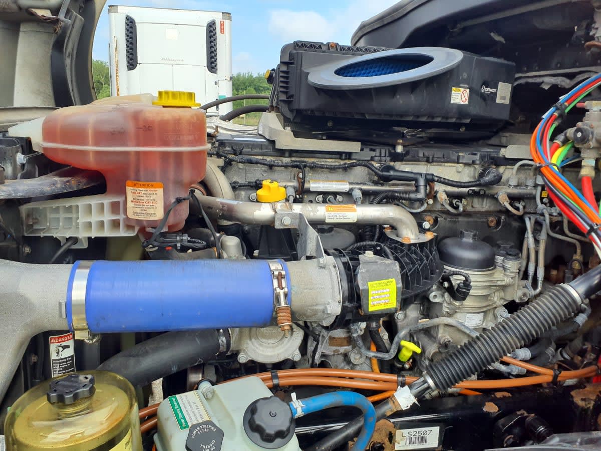 2020 Freightliner Cascadia in Wayland, MI — photo 8