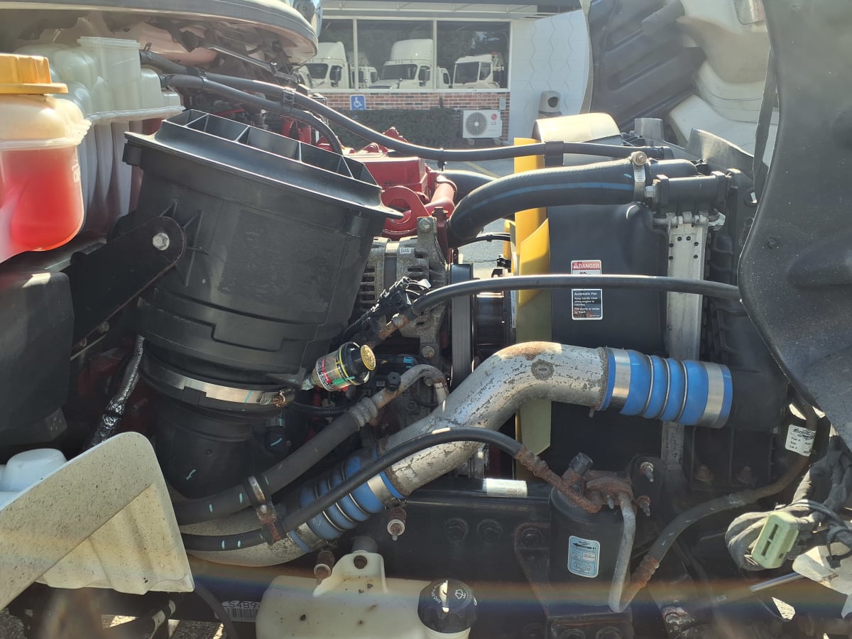 2020 Freightliner/Mercedes M2 106 899477