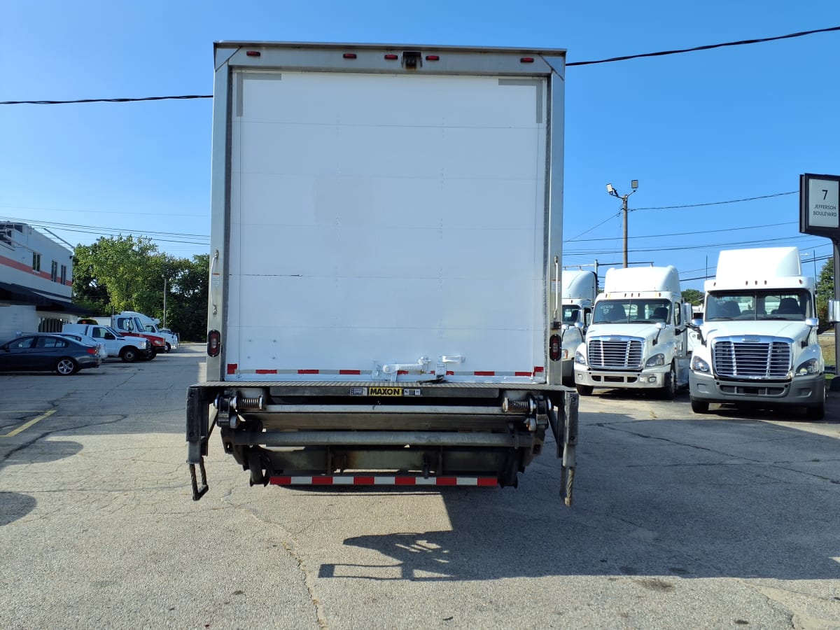 2020 Freightliner/Mercedes M2 106 899477