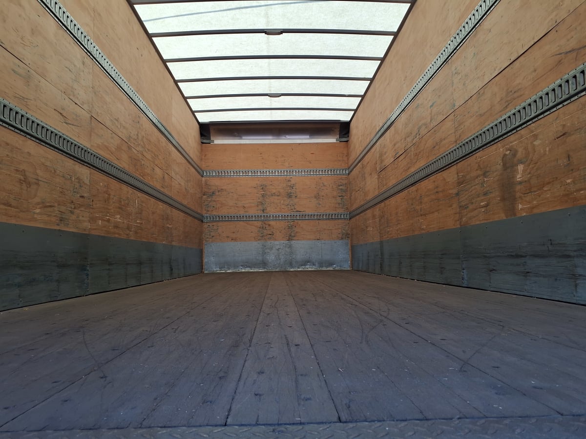 2020 Freightliner/Mercedes M2 106 899477