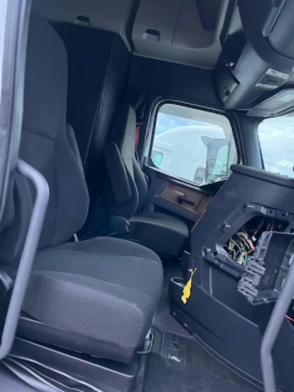 2020 Freightliner/Mercedes NEW CASCADIA PX12664 899678