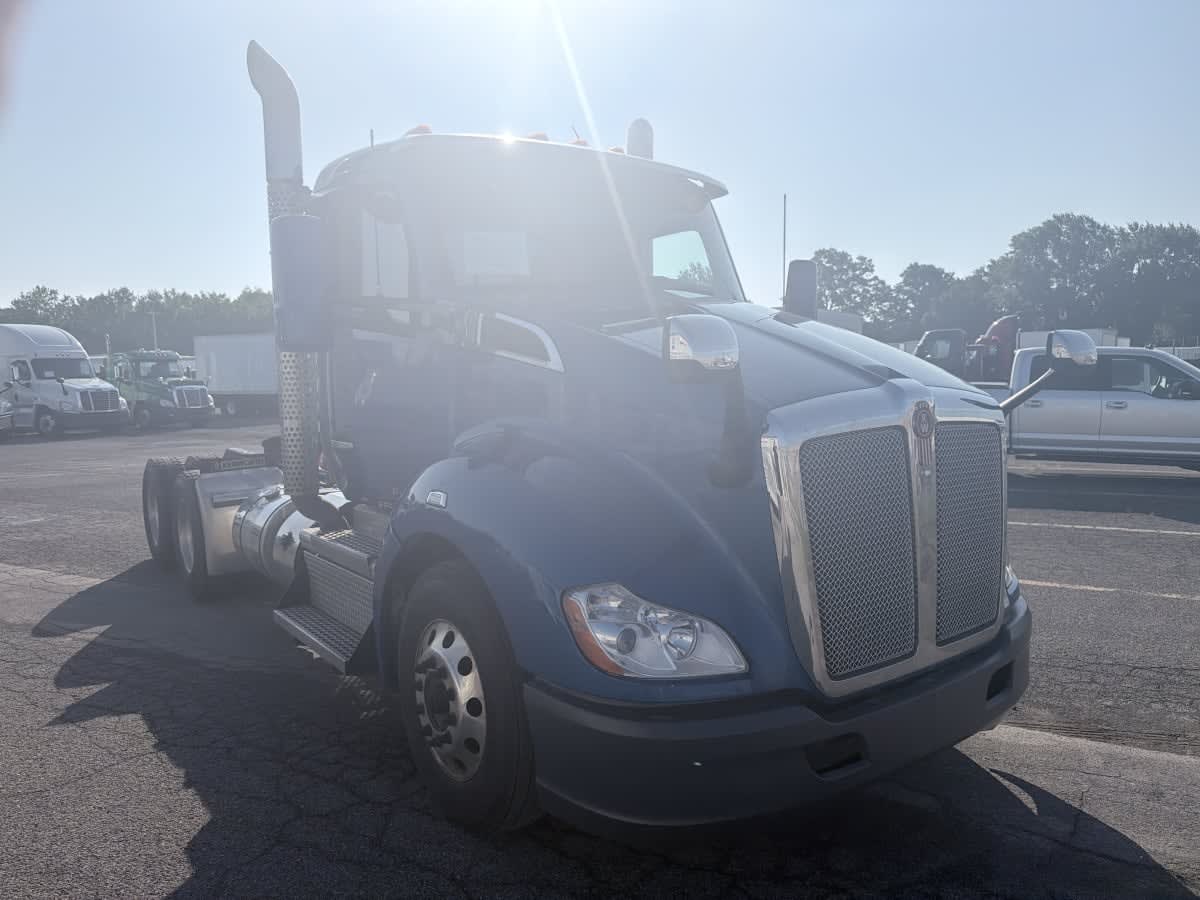 2020 Kenworth T680 in Syracuse, NY — photo 3
