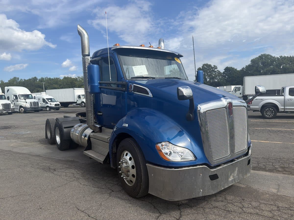 2020 Kenworth T680 in Syracuse, NY — photo 3