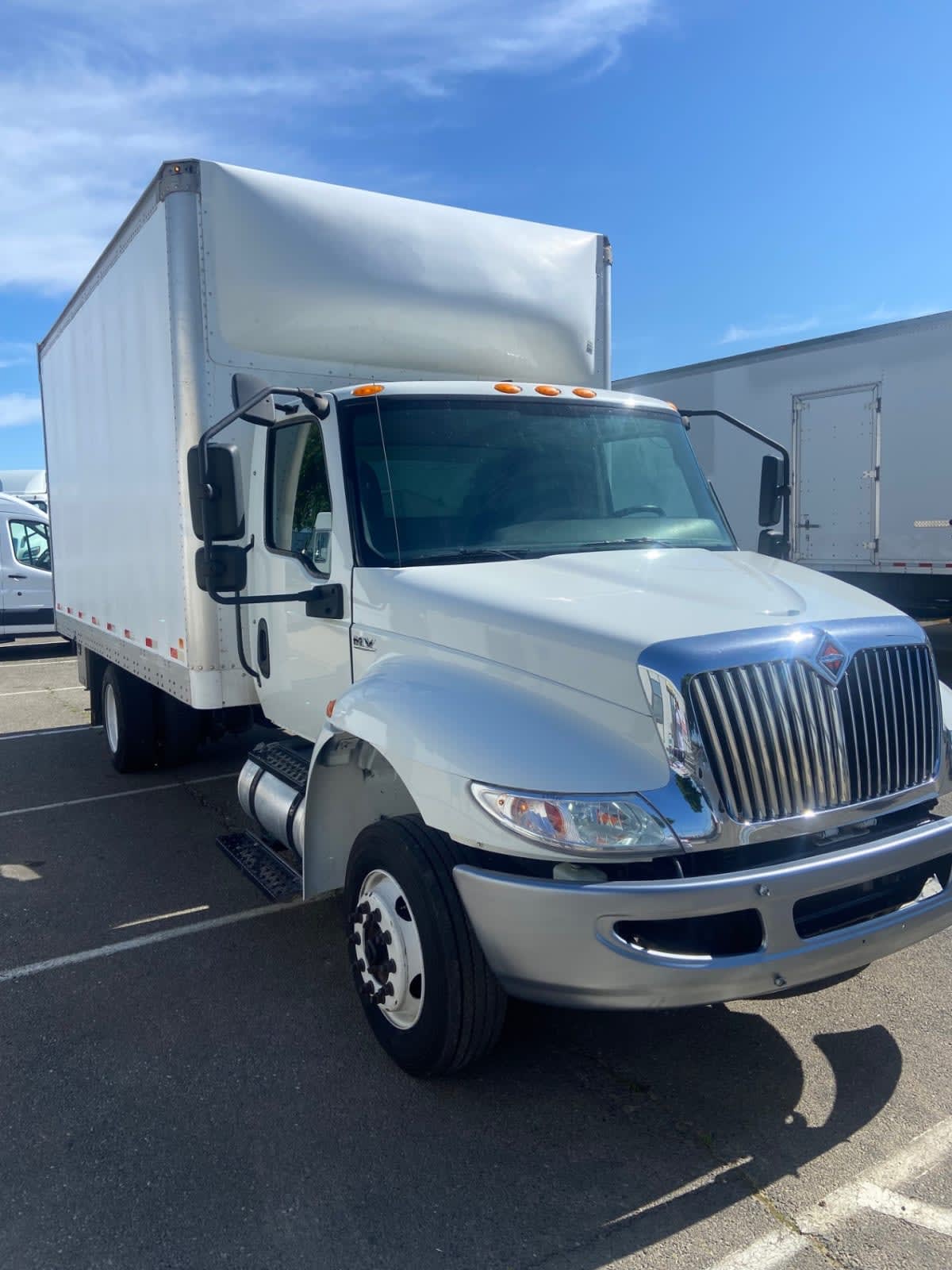 2021 Navistar International MV607 LP 899935