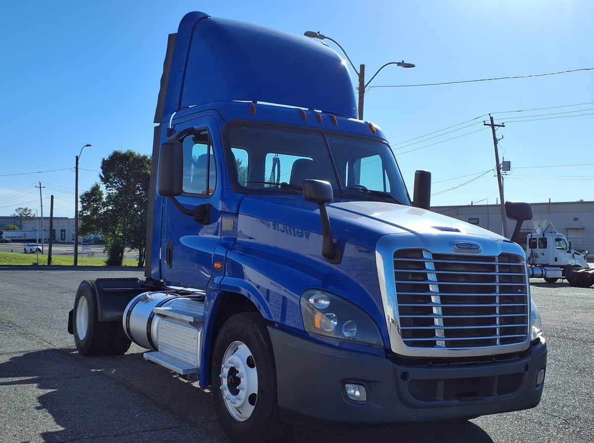 2019 Freightliner/Mercedes CASCADIA 909874