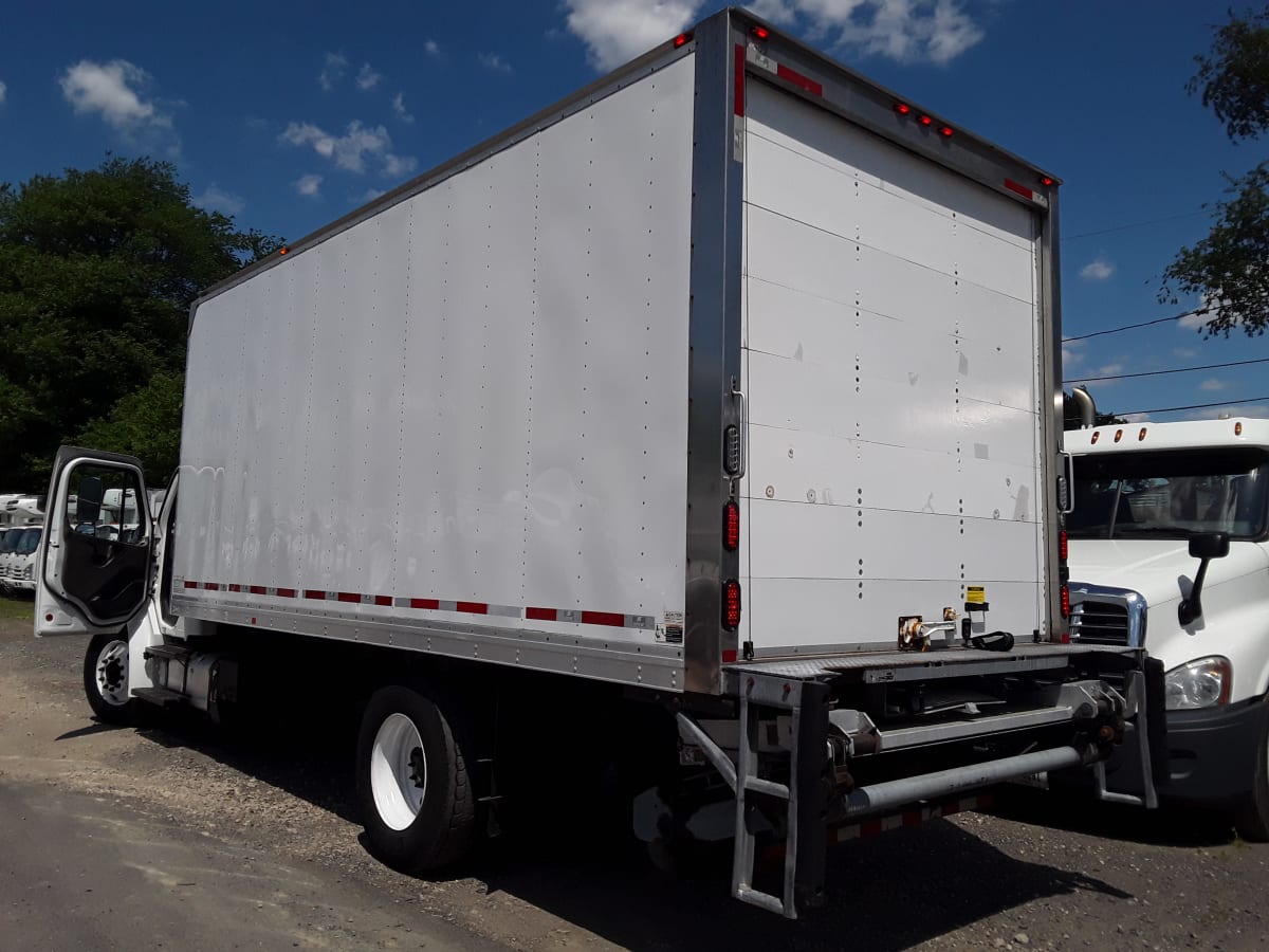 2017 Freightliner/Mercedes M2 106 939432