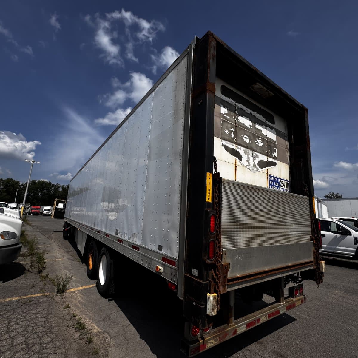 2006 Utility Trailers VS2DC 48/156/102 979598