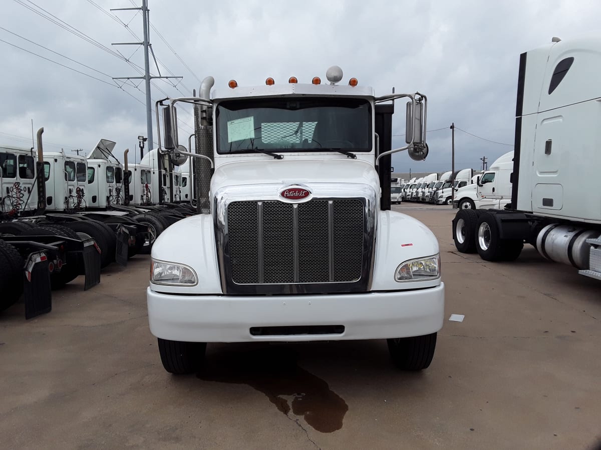 2018 Peterbilt 337 996795