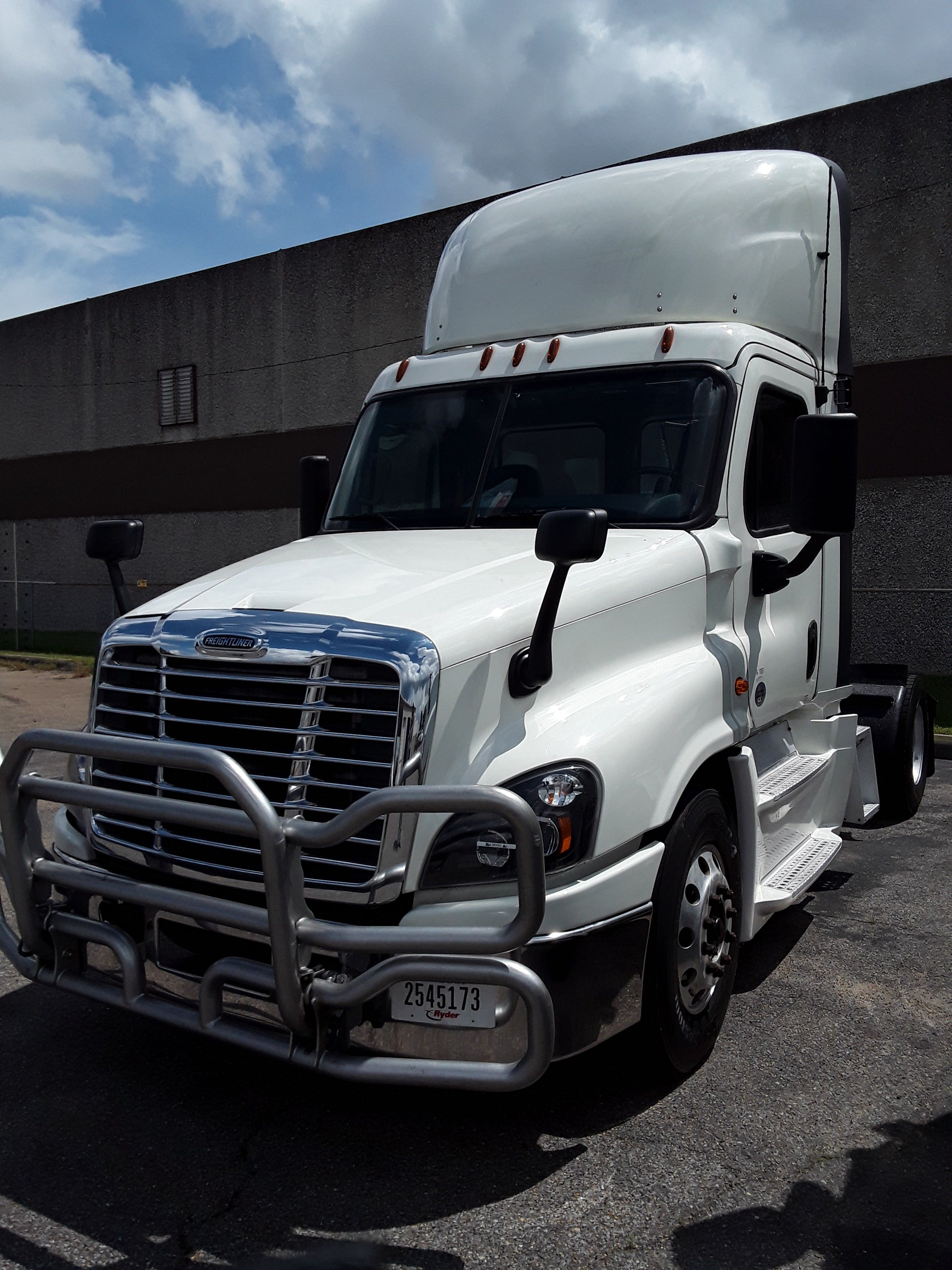 Freightliner Cascadia 125