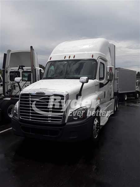 2017 Freightliner Cascadia 125 Sleeper