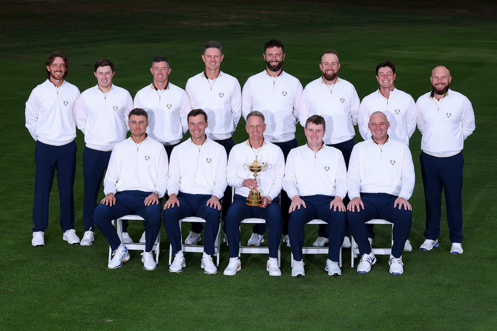 FARMINGDALE, NEW YORK - SEPTEMBER 23: (top L-R) Tommy Fleetwood, Matt Fitzpatrick, Rory McIlroy, Justin Rose, Jon Rahm, Shane Lowry, Viktor Hovland, Tyrrell Hatton, (bottom L-R) Ludvig Aberg, Rasmus Hojgaard, Captain Luke Donald, Robert MacIntyre and Sepp Straka of Team Europe pose for a team photo prior to the Ryder Cup 2025 at Black Course at Bethpage State Park Golf Course on September 23, 2025 in Farmingdale, New York. (Photo by Andrew Redington/Getty Images)