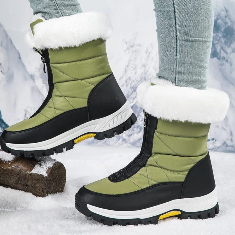Antonia Faux Fur Cuff Winter Boots in Hellgrün