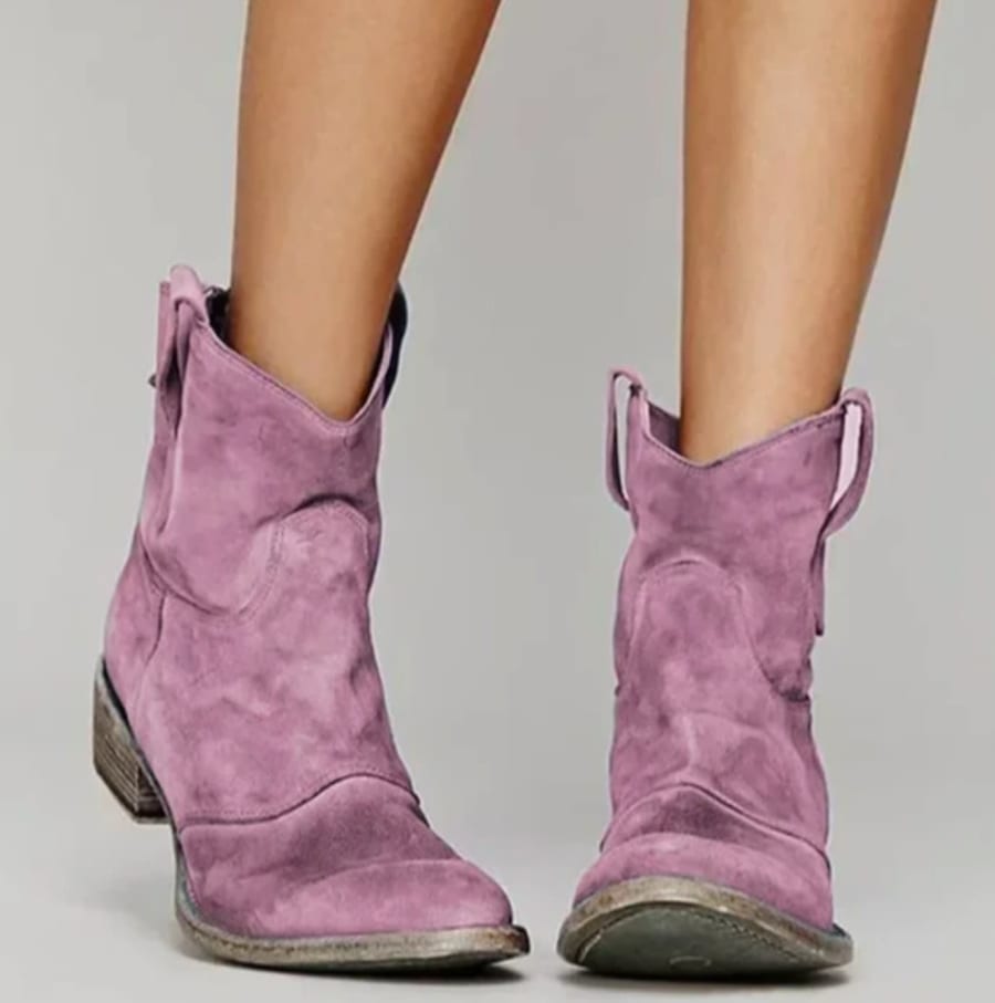 Dorothea Slouch Suede Western Ankle Boots in Rosa