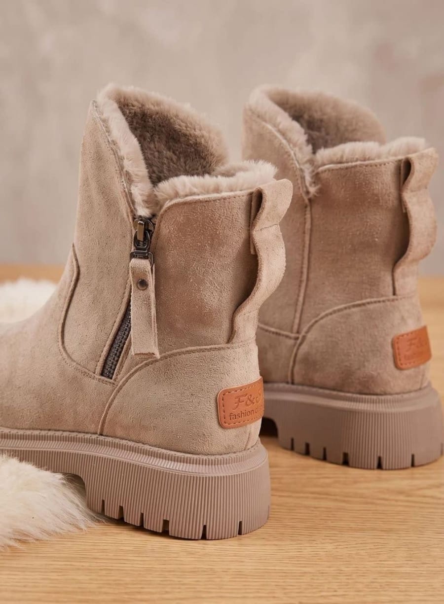 Melina Plush Lined Suede Winter Boots in Aprikose
