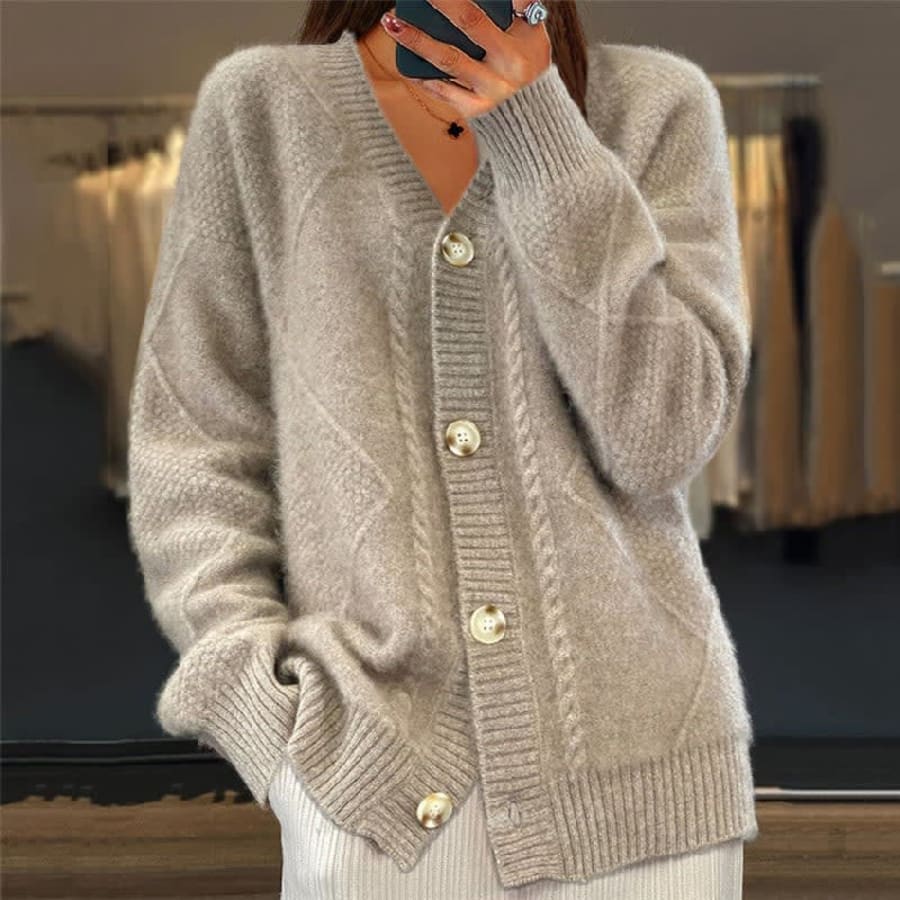 Solene Soft Knit Button Cardigan in Grau