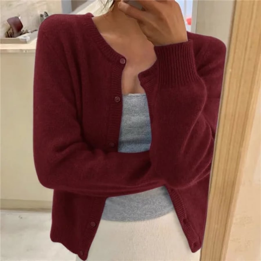 Araminta Crew Neck Button Cardigan in Weinrot