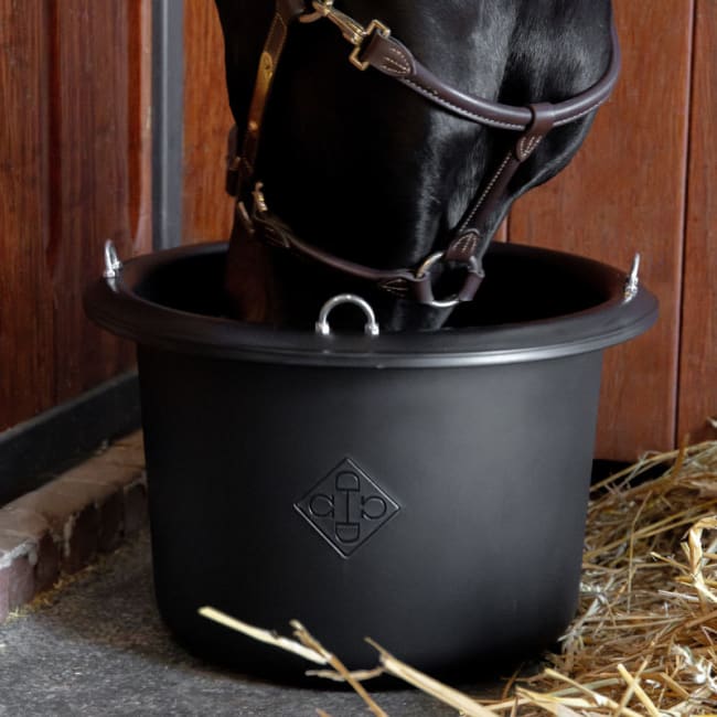 Grooming Deluxe Feed Bucket