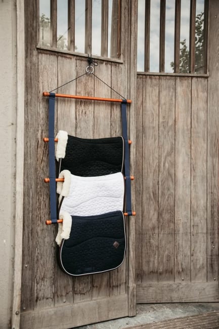 Grooming Deluxe Saddle Pad Holder Luxe