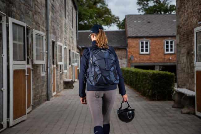 Dyon Grooming Backpack