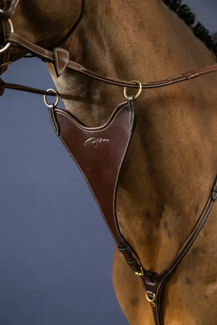 Dyon Hard Bib Martingale Attachment D Collection