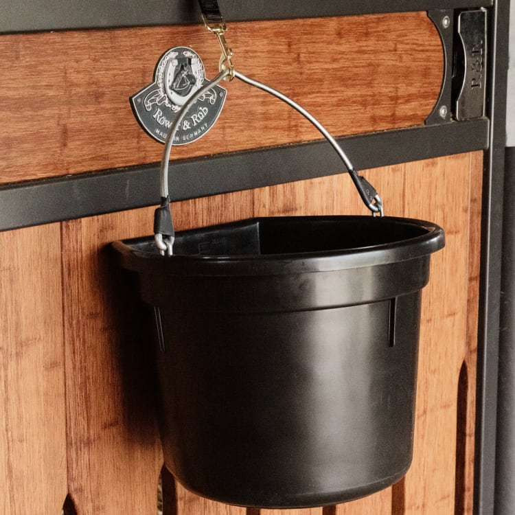 Grooming Deluxe Water Bucket