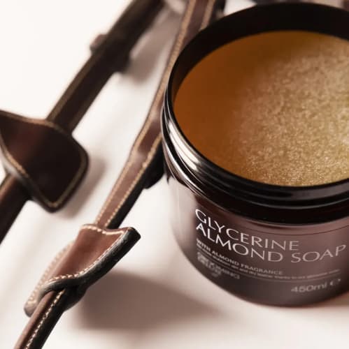 Grooming Deluxe Glycerine Almond Soap – sadelsåpe