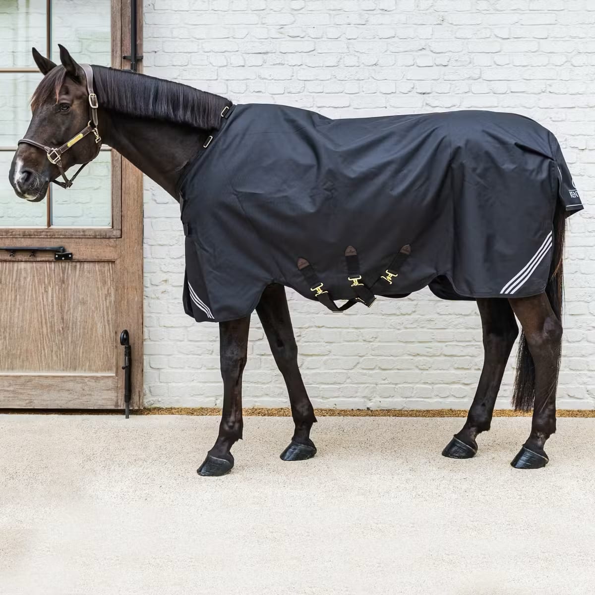 Kentucky Horsewear All Weather Waterproof Classic Turnout Rug Black 50g