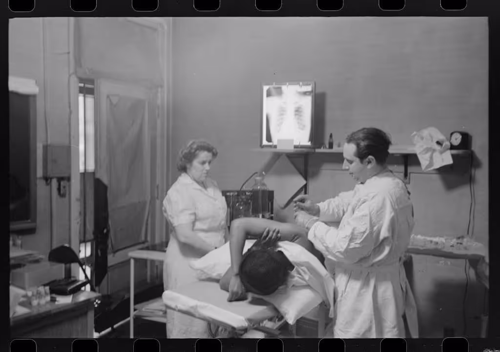 A TB patient is subjected to a pneumothorax operation.