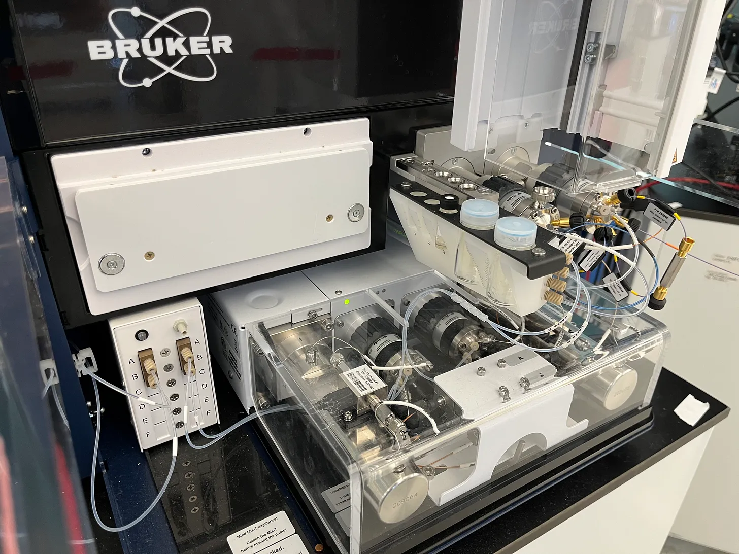 A customized mass spectrometer at PTI.