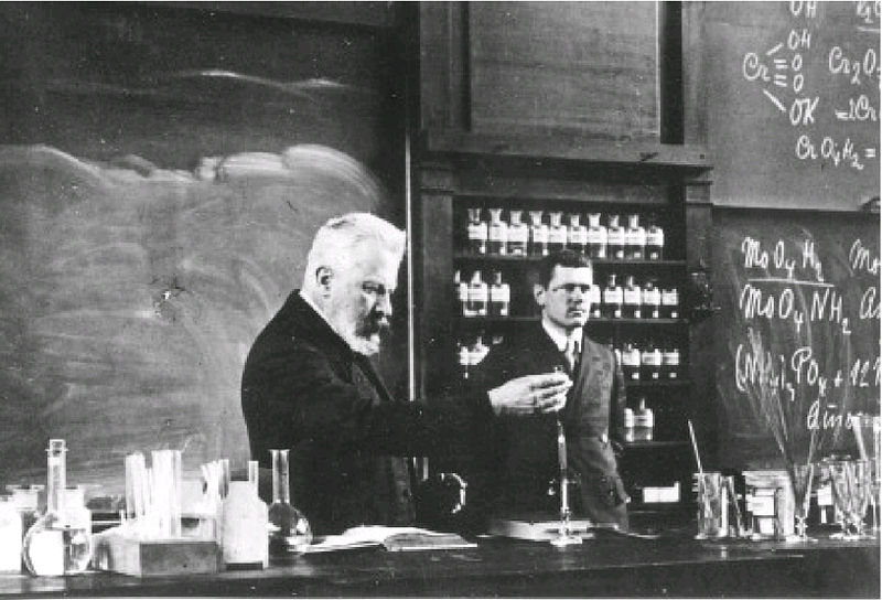Eduard Buchner and his assistant, Wolfgang Gruber, give a lecture at the University of Würzburg.